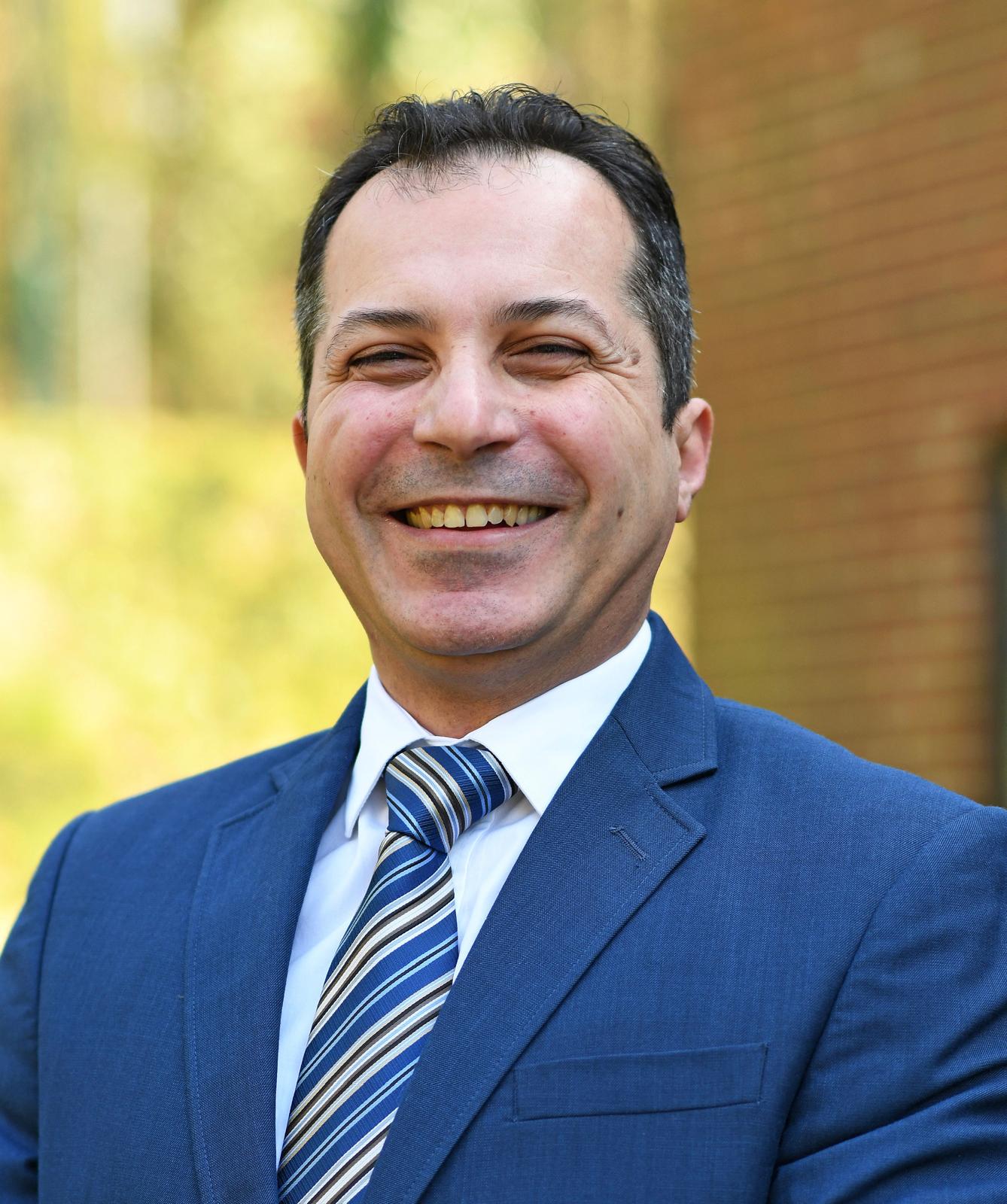 Dr Hussien Elkholy (MBBCh, MSc, MD, FRCPsych)